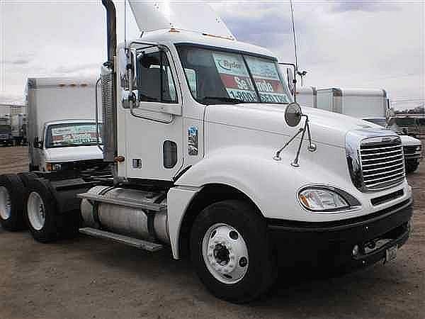 2004 FREIGHTLINER CL12064ST-COLUMBIA 120 Commerce City Colorado Photo #0086994A