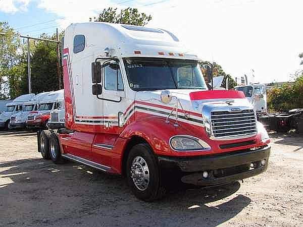 2006 FREIGHTLINER CL12064ST-COLUMBIA 120 Warwick Rhode Island Photo #0087059A