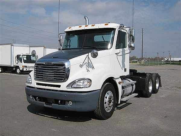 2005 FREIGHTLINER CL12064ST-COLUMBIA 120 North Little Rock Arkansas Photo #0087094A