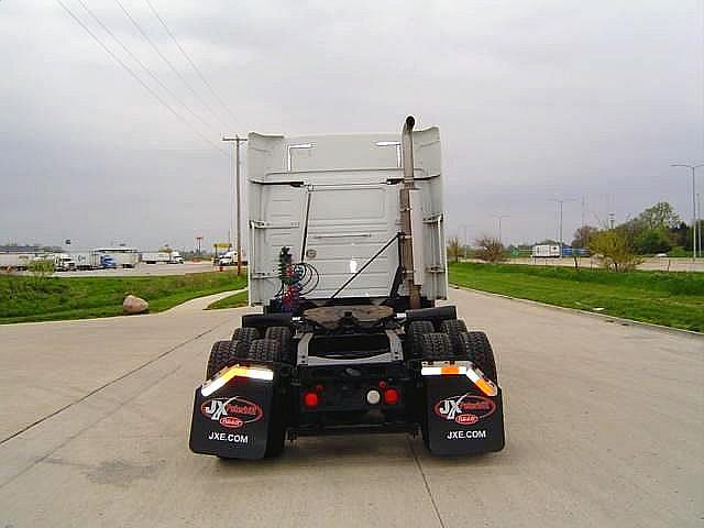 2006 VOLVO VNL64T630 Bolingbrook Illinois Photo #0087267A