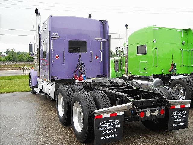 2008 KENWORTH W900L Zeeland Michigan Photo #0087345A