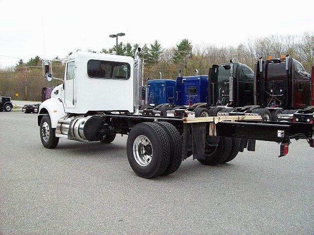 2012 PETERBILT 337 Auburn Maine Photo #0087528A