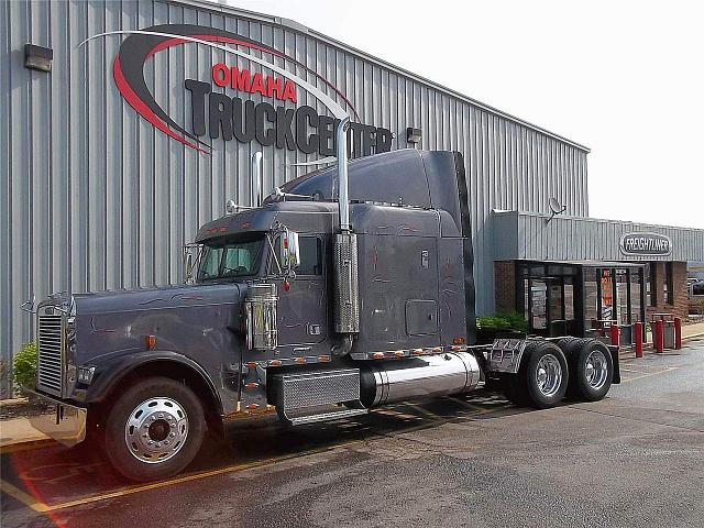 2007 FREIGHTLINER FLD13264T-CLASSIC XL Omaha Nebraska Photo #0087632A