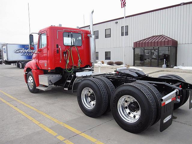 2012 FREIGHTLINER CL12042ST-COLUMBIA 120 Waterloo Iowa Photo #0087681A