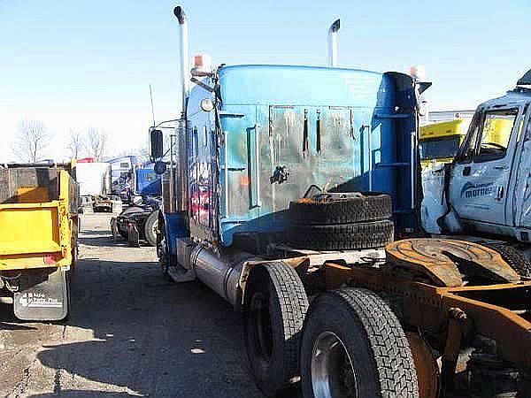 2007 FREIGHTLINER FLD12064T-CLASSIC St-Paul-Ile-Aux-Noix Quebec Canada Photo #0087744A