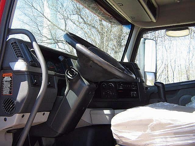 2007 VOLVO VNL64T670 Bolingbrook Illinois Photo #0087753A