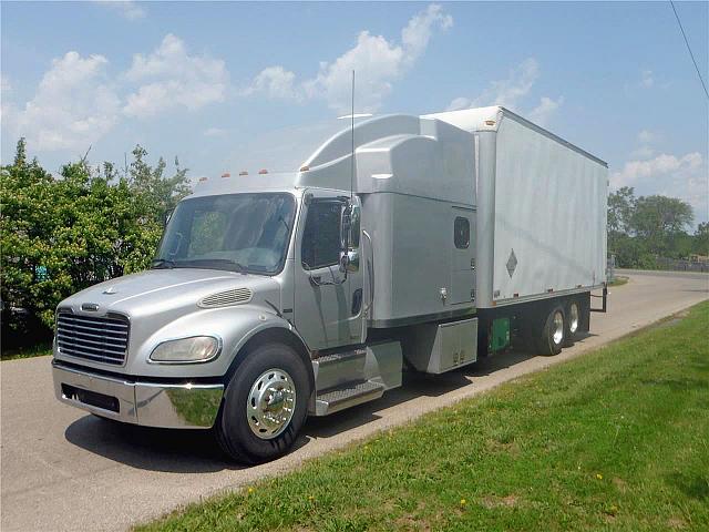 2006 FREIGHTLINER BUSINESS CLASS M2 106 Cincinnati Ohio Photo #0087780A