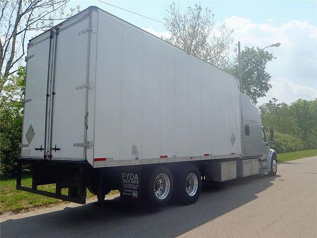 2006 FREIGHTLINER BUSINESS CLASS M2 106 Cincinnati Ohio Photo #0087780A