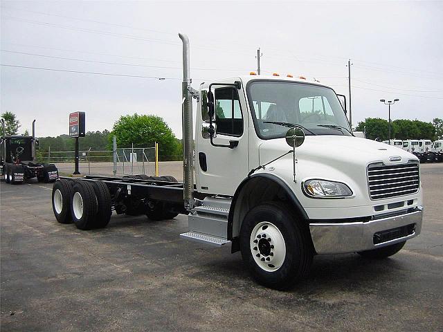 2012 FREIGHTLINER BUSINESS CLASS M2 106 Raleigh North Carolina Photo #0087795A