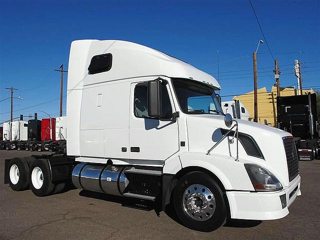 2009 VOLVO VNL64T670 Phoenix Arizona Photo #0087855E