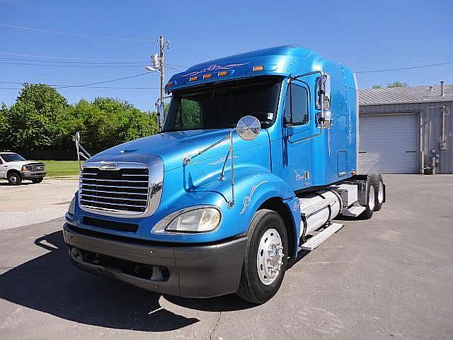 2005 FREIGHTLINER CL12064ST-COLUMBIA 120 Grain Valley Missouri Photo #0087943A