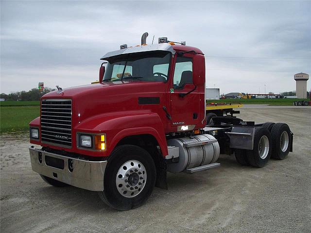 2010 MACK PINNACLE CHU613 Grayslake Illinois Photo #0088005A