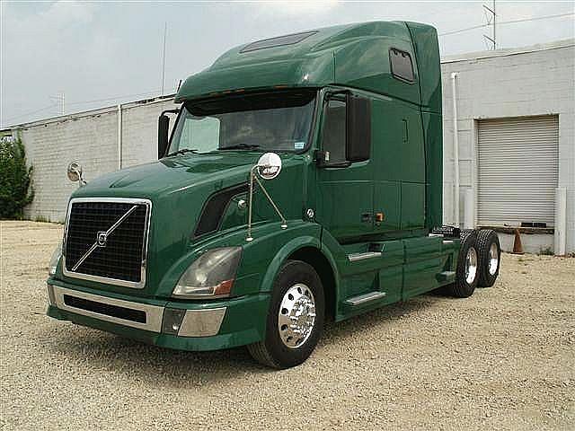 2007 VOLVO VNL64T670 Dallas Texas Photo #0088056A