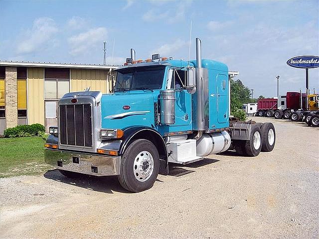 2002 PETERBILT 379 Olive Branch Mississippi Photo #0088251I