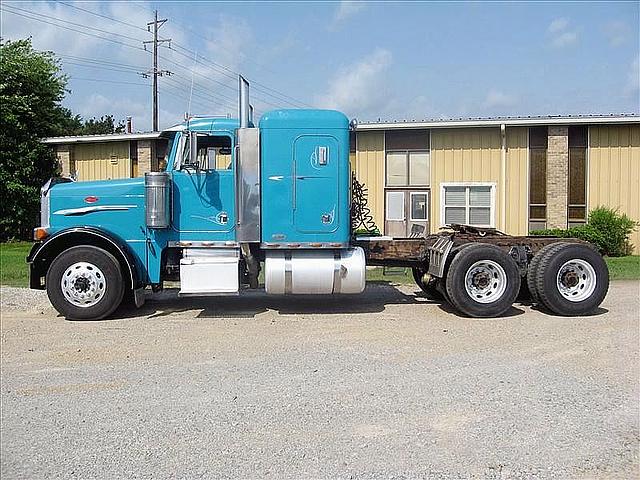 2002 PETERBILT 379 Olive Branch Mississippi Photo #0088251I