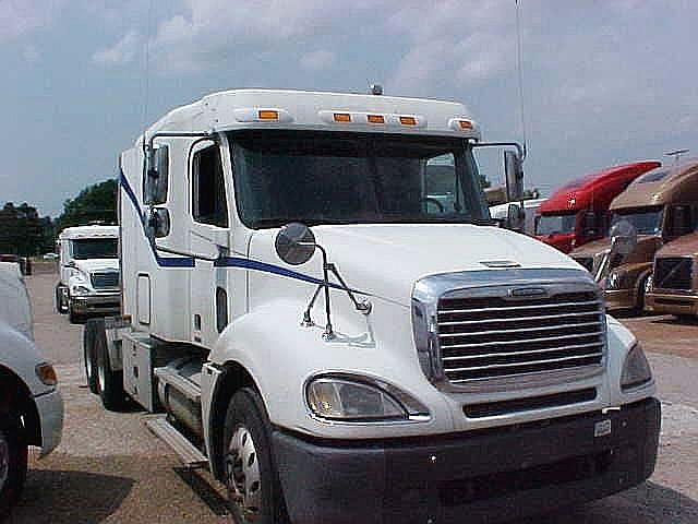 2006 FREIGHTLINER CL12064ST-COLUMBIA 120 Covington Tennessee Photo #0088360C