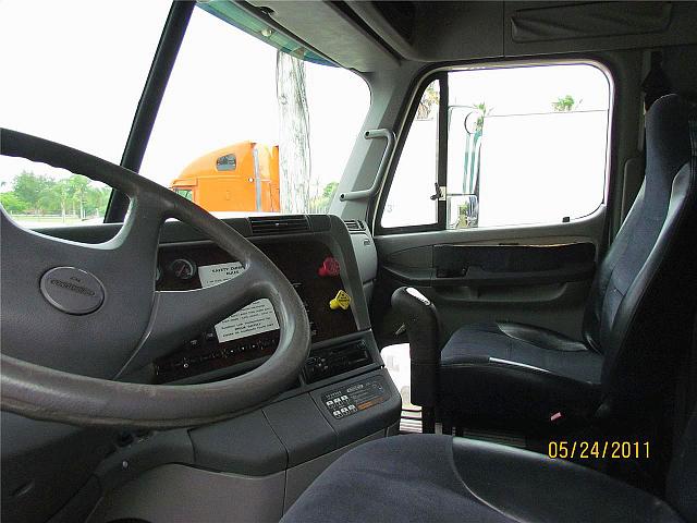 1997 FREIGHTLINER C12042ST-CENTURY 120 miami Florida Photo #0088398A