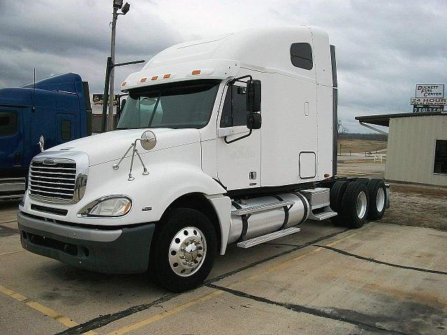 2005 FREIGHTLINER CL12064ST-COLUMBIA 120 Poplar Bluff Missouri Photo #0088607A