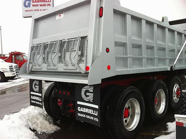 2011 MACK GRANITE GU713 Jamaica New York Photo #0088719G