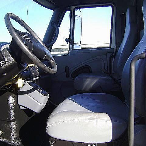 2005 INTERNATIONAL 4400 McAllen Texas Photo #0088898A