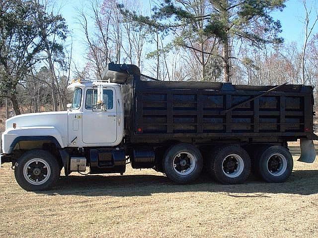 1999 MACK RD690S Mt Pleasant South Carolina Photo #0088954A