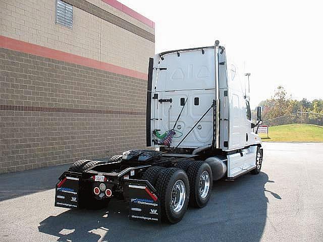 2011 FREIGHTLINER CA12564SLP - CASCADIA Chattanooga Tennessee Photo #0088958A