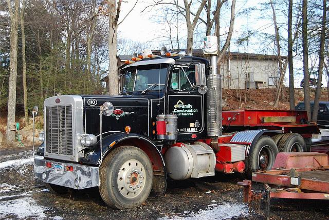 1981 PETERBILT 359 Monroe Connecticut Photo #0089033C