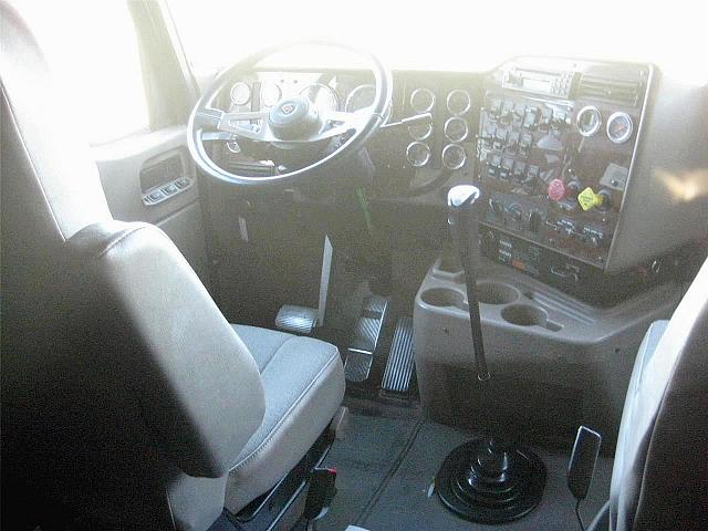 2006 INTERNATIONAL 9400i Henrietta New York Photo #0089120G