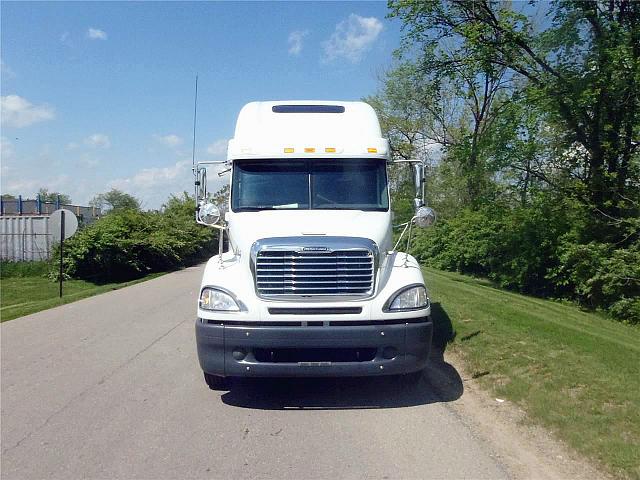 2007 FREIGHTLINER CL12064ST-COLUMBIA 120 Cincinnati Ohio Photo #0089347A