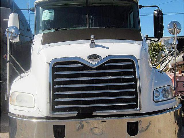 2001 MACK VISION CX613 Tampa Florida Photo #0089460D