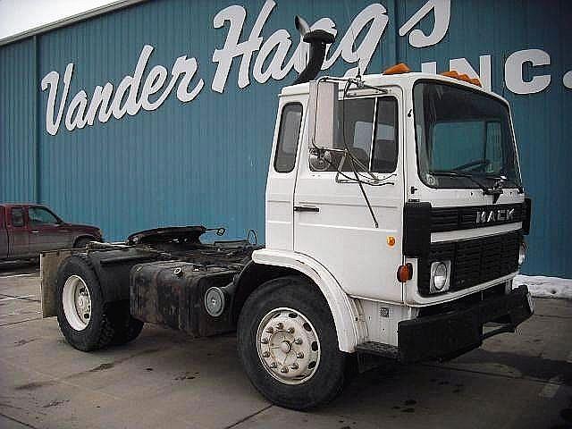 1987 MACK MIDLINER CS300T Council Bluffs Iowa Photo #0089481A