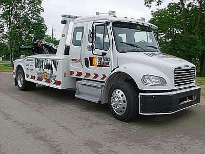 2011 FREIGHTLINER BUSINESS CLASS M2 106 Cedar Rapids Iowa Photo #0089527A