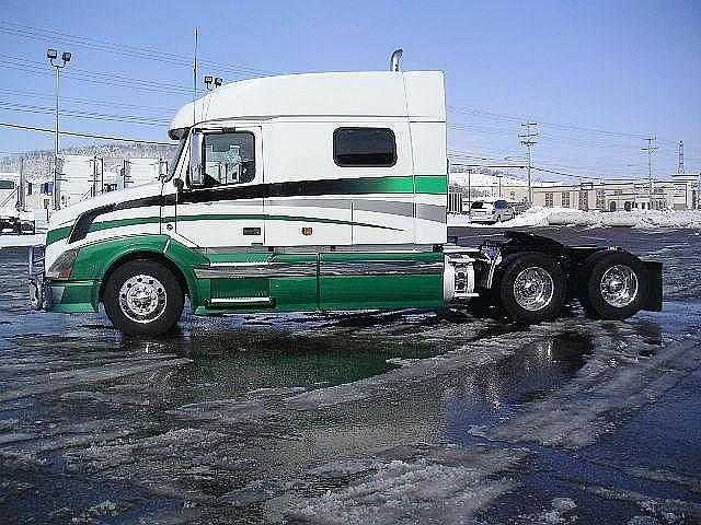 2007 VOLVO VNL64T730 Harrisonburg Virginia Photo #0089726A