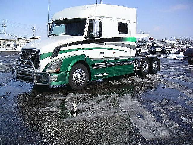 2007 VOLVO VNL64T730 Harrisonburg Virginia Photo #0089726A