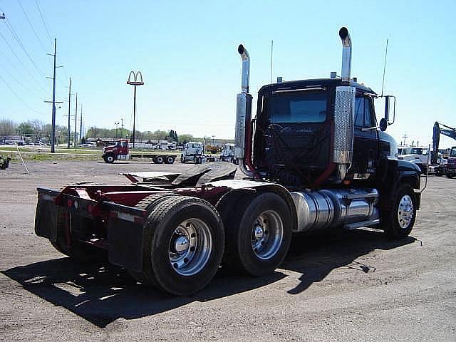 2000 MACK CH613 SIOUX FALLS South Dakota Photo #0090045A