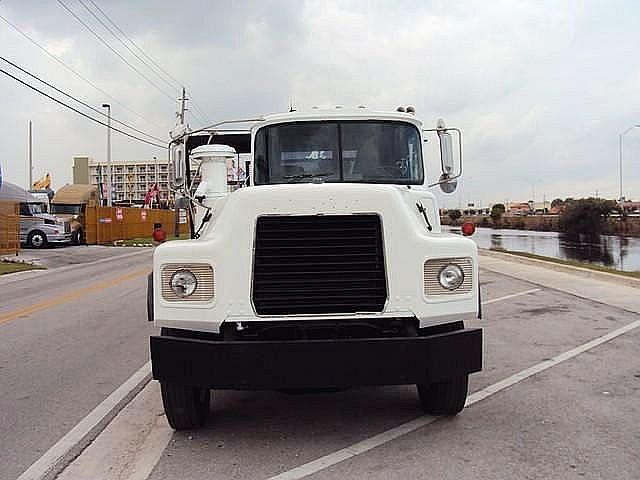 1999 MACK DM690S Miami Florida Photo #0090076A