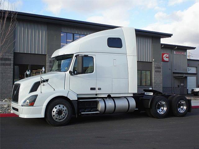 2008 VOLVO VNL64T670 Sparks Nevada Photo #0090196A