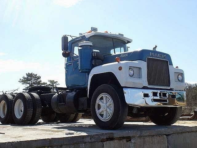 1979 MACK R686ST Brookhaven New York Photo #0090240A