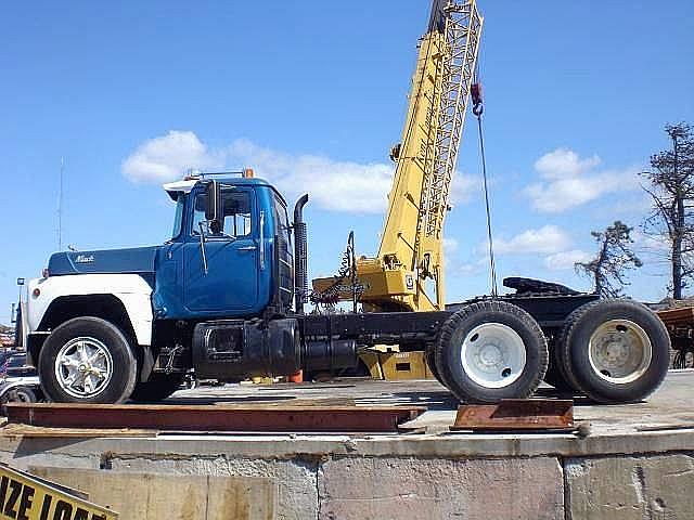 1979 MACK R686ST Brookhaven New York Photo #0090240A