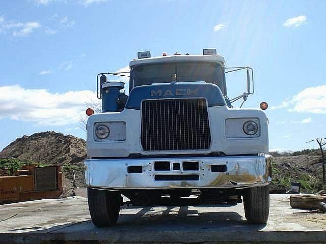 1979 MACK R686ST Brookhaven New York Photo #0090240A