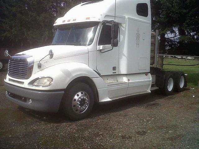 2004 FREIGHTLINER CL12064ST-COLUMBIA 120 Aumsville Oregon Photo #0090333B