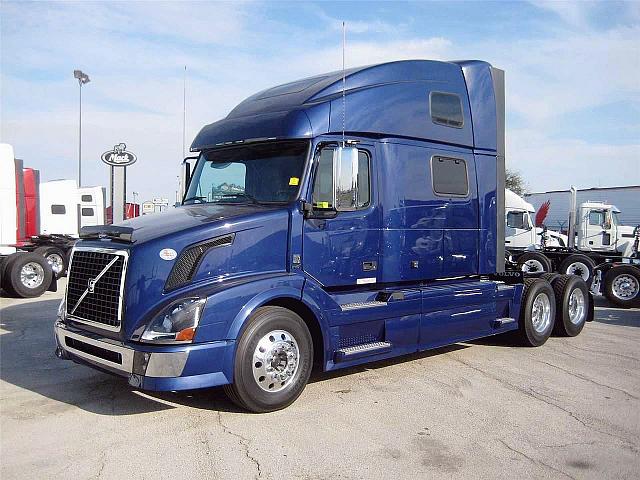 2011 VOLVO VNL64T780 Fort Worth Texas Photo #0090370A