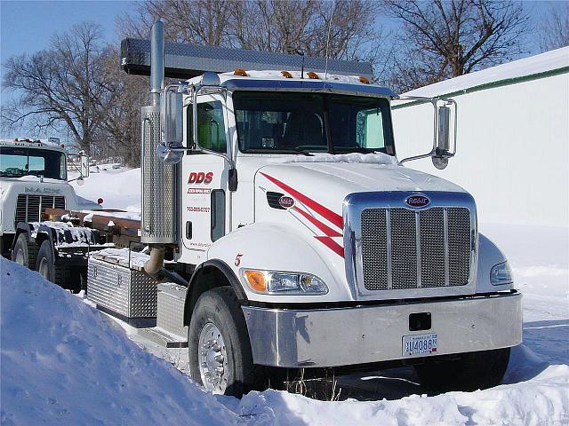 2005 PETERBILT 335 Buffalo Minnesota Photo #0090371A