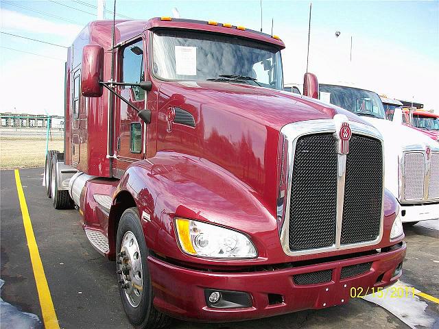 2011 KENWORTH T660 Fenton Missouri Photo #0090394A