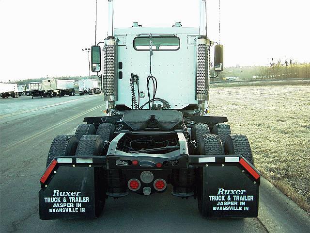 2006 FREIGHTLINER CST12064ST-CENTURY 120 Evansville Indiana Photo #0090506A