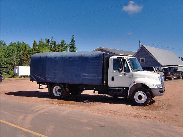 2004 INTERNATIONAL 4300 Coleman Photo #0090618D