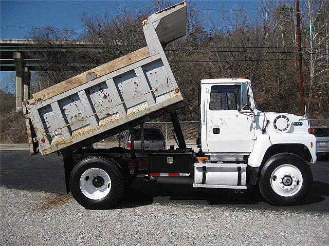 1994 FORD L8000 Charleston West Virginia Photo #0090700A