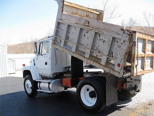 1994 FORD L8000 Charleston West Virginia Photo #0090700A