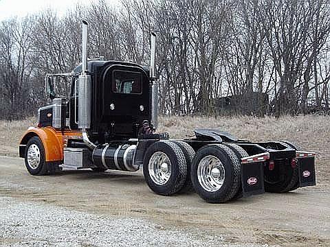 2005 PETERBILT 378 Lyons Nebraska Photo #0090845A