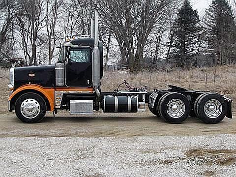 2005 PETERBILT 378 Lyons Nebraska Photo #0090845A